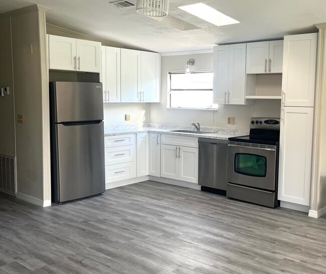 Photo - 2376 Case Ln