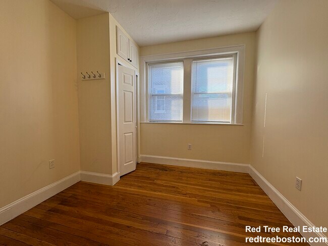 Photo - 73 Thatcher St Unit 301