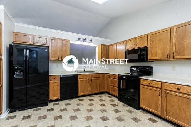 3 Bedroom Pet-Friendly Home in Greenfield, IN with Main Street Renewal