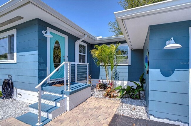 Photo - 1922 55th St S