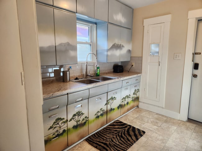 Photo - 204 E 3rd Ave Unit 2