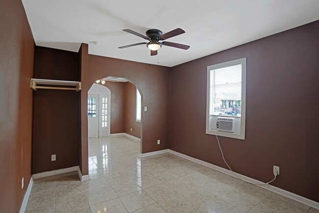 Photo - 2 Bedroom St Roch (accepts vouchers) Unit 2500