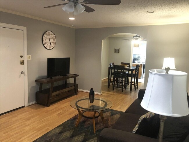 Photo - 5417 Ennis St Unidad 4