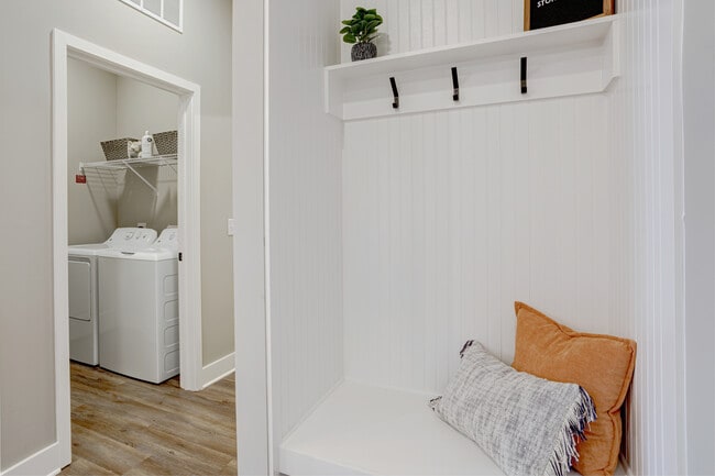 Photo - Vintage Stonetrace