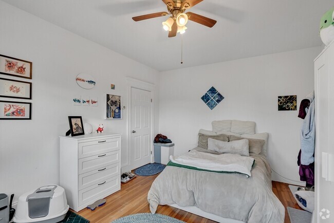 Building Photo - 98 Cypress St Unit 1 Rental