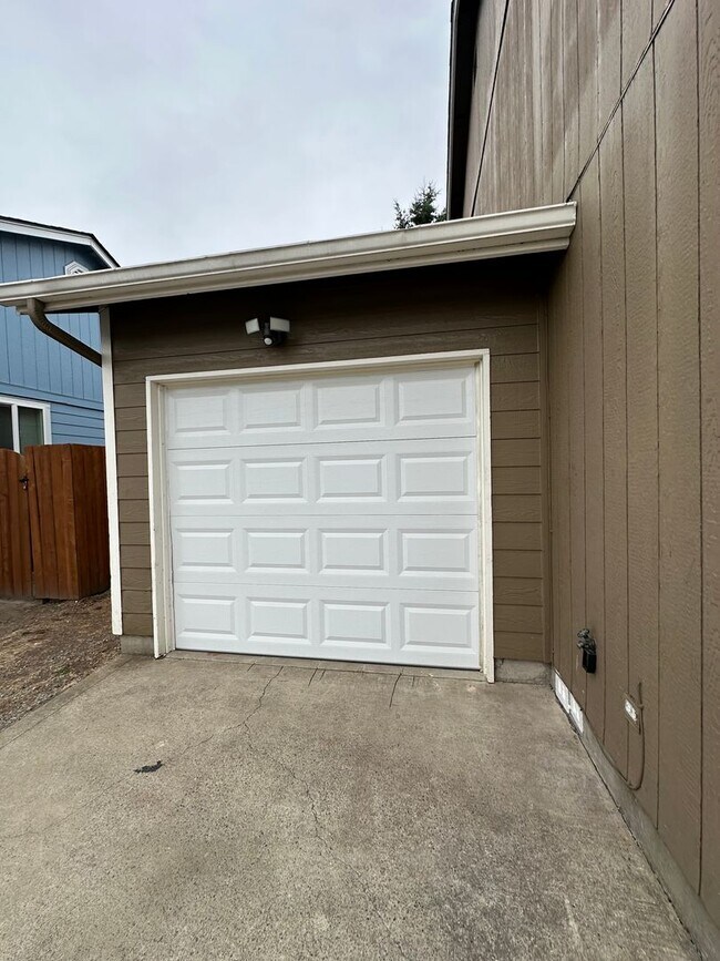 Photo - Rockingham Duplex- Northeast Salem