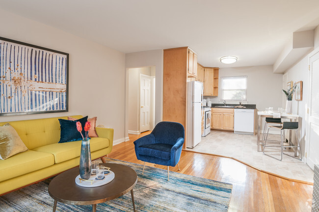 Open Living Area - Metropolitan Collingswood Rental