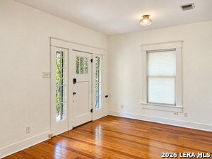 936 W Summit Ave.