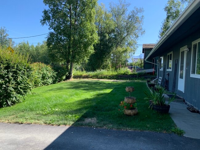 Photo - 1054 S Lucas Way