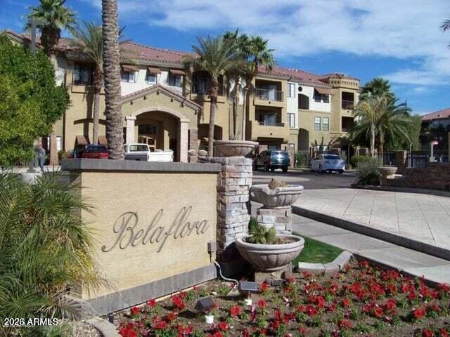 Building Photo - 5302 E Van Buren St Unit 1064