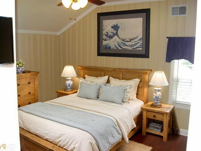 Photo - 109 N Edgewood Dr