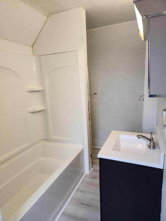 Photo - 221 8th St E Unit 2