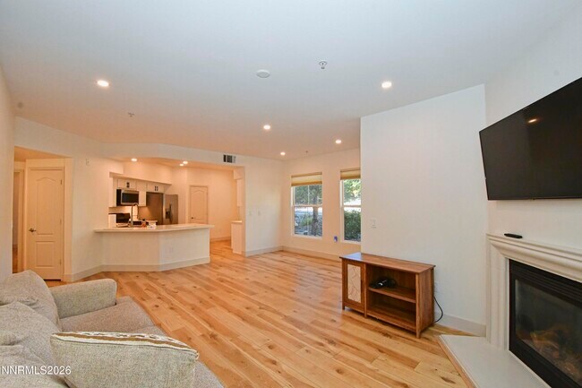 Photo - 17000 Wedge Pkwy Unit 212