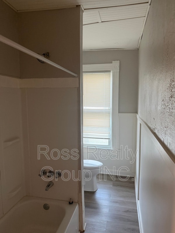 Photo - 1121 Delence St