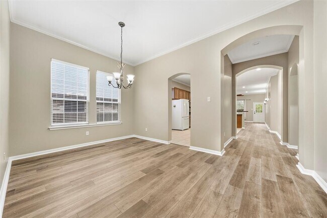 Photo - 2989 Peacemaker St