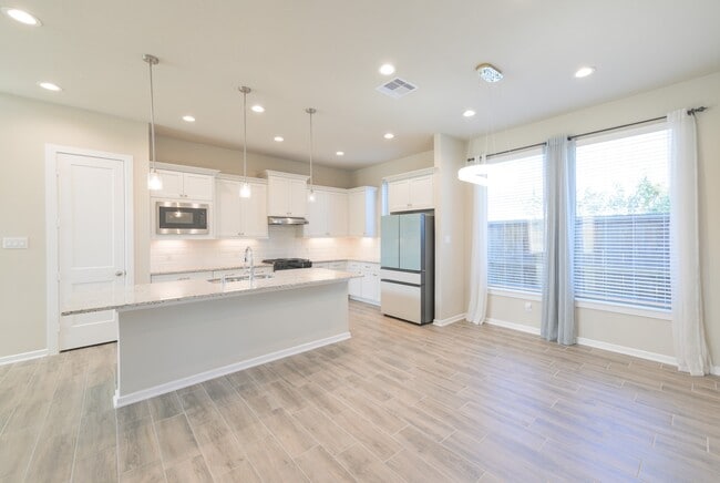 Photo - 29618 Mahogany View Ln