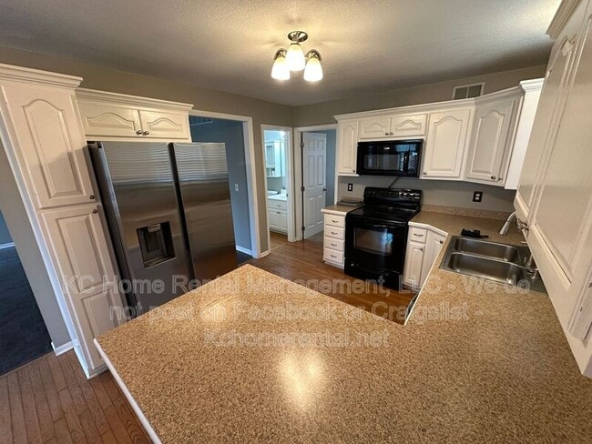 Photo - 11314 N Lewis Ave