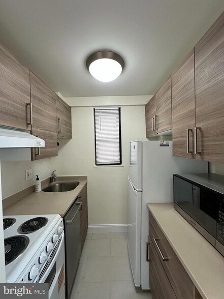 Photo - 2141 I St NW Unit 412