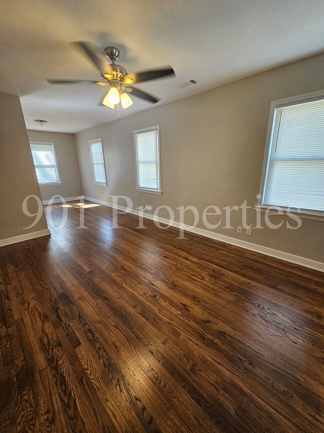 Photo - 135 Plainview St