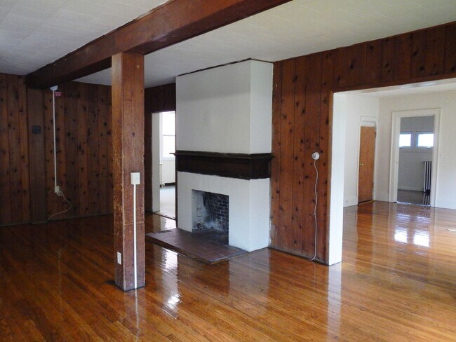 Photo - 113 Concord Pl