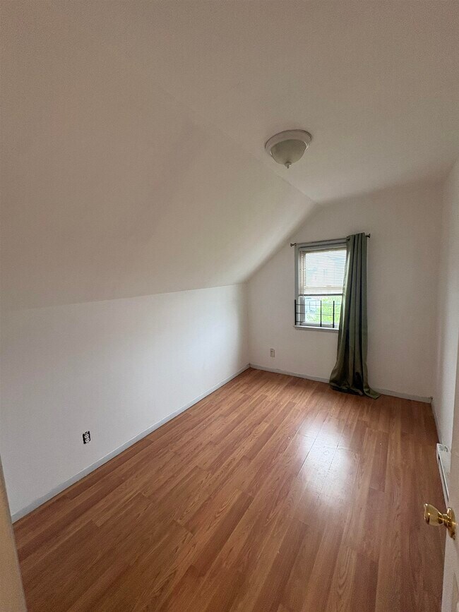 Photo - 36 Pinecrest Rd Unit 2