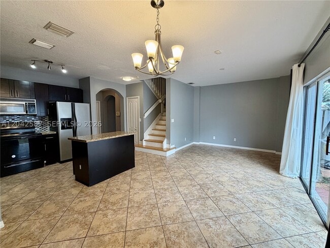 2825 SW 127th Way