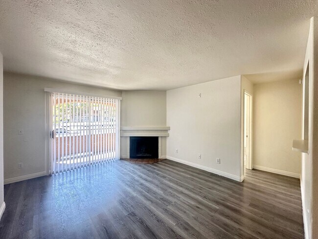 Photo - Charleston & Decatur