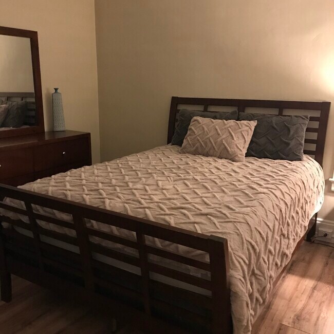 Photo - 1351 East Blvd Unidad 1