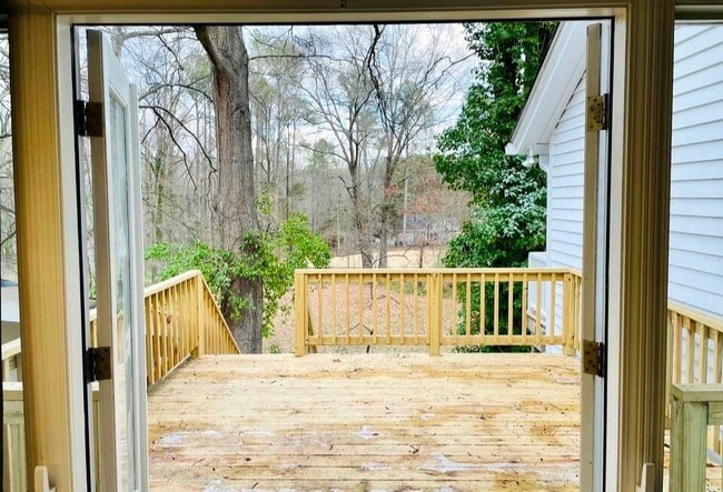 Building Photo - 4125 Farrington Rd