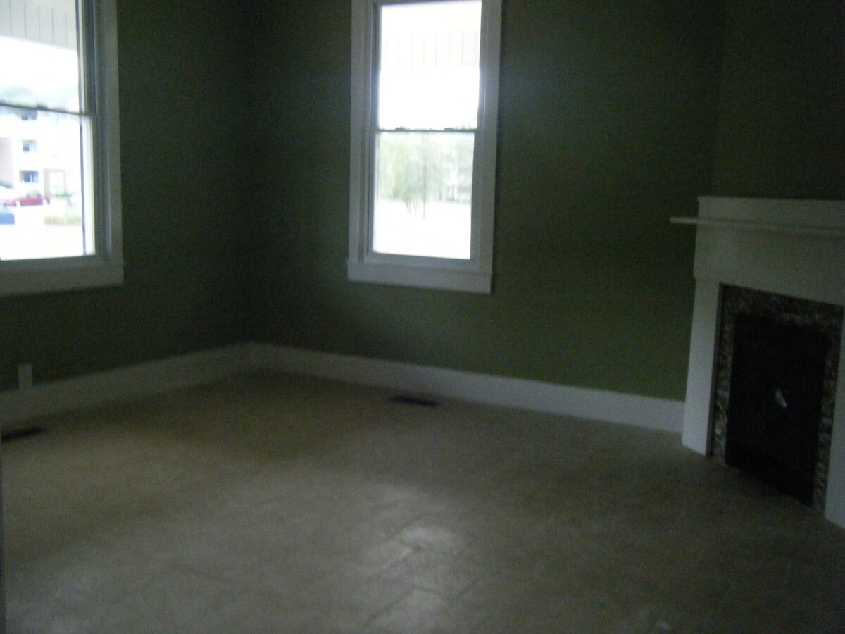 Photo - 471 W Darlington St