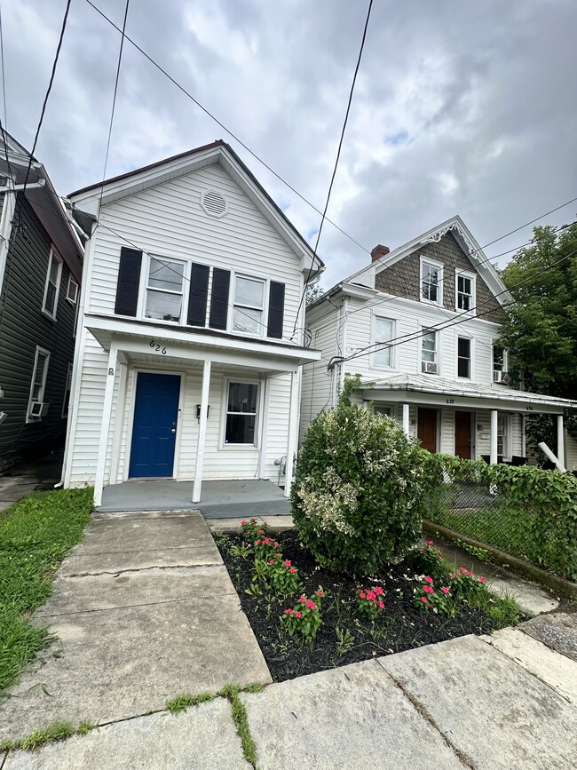 Building Photo - 626 Virginia Ave
