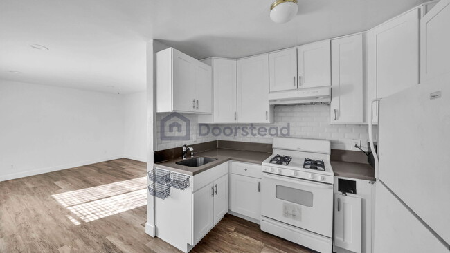 Photo - 1317 Waterloo St Townhome