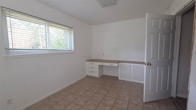 Photo - 1600 Southern Oaks Dr