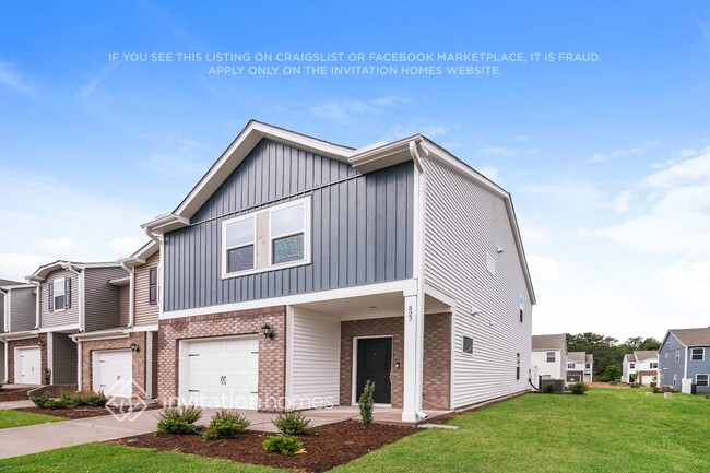 Photo - 827 Holiday Pk Ln