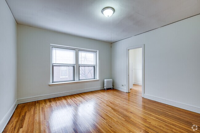 2635 Girard - 1BR, 1BA - 700SF - Unit 1 - Living Room