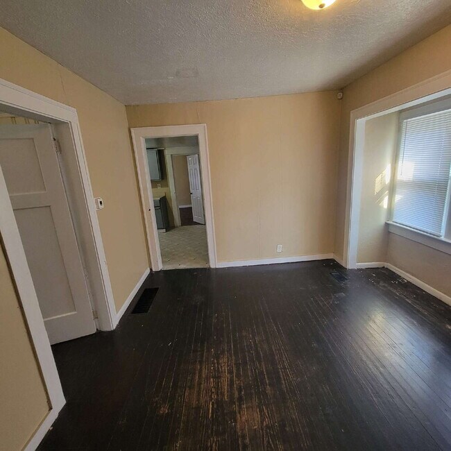 Photo - Near Eastside 4BR House ready to RENT!