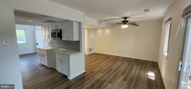 Photo - 19 Wedgedale Dr