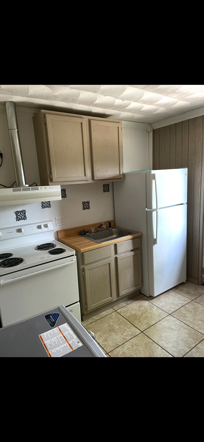 Building Photo - 512 N Knox Ave Rental