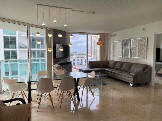 Building Photo - 250 Sunny Isles Blvd Unit 3-1003 Rental