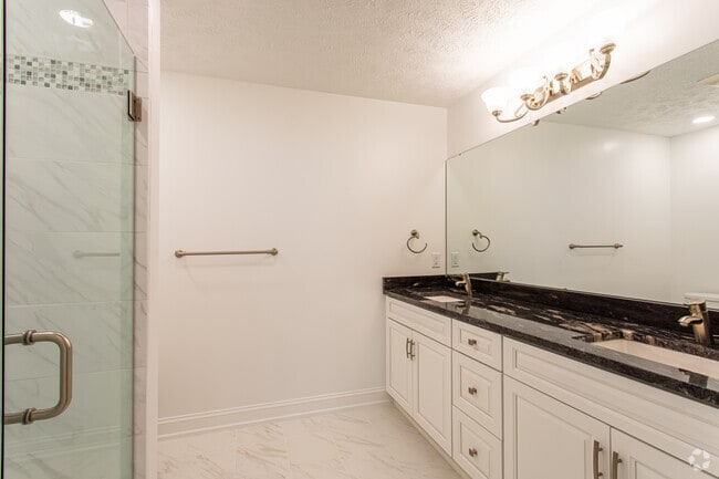 2BR, 2BA - The Buckingham Home - The Pointe at Adams Ridge