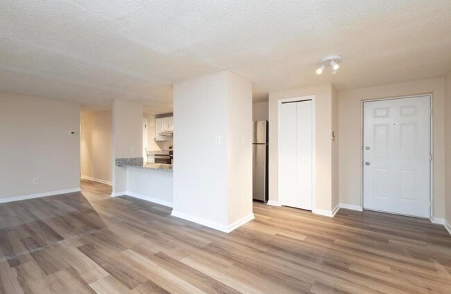 Photo - 9500 Shannon Green Dr Unit 9500 Shannon Green Dr - C