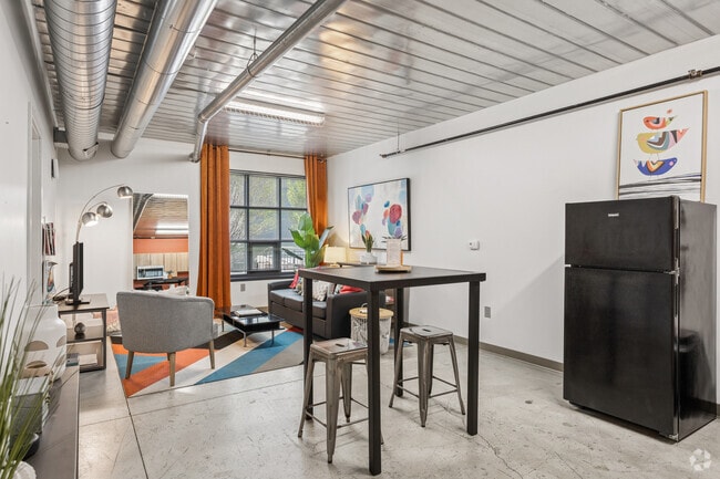 2BR, 1BA - 780SF - Dining Area
