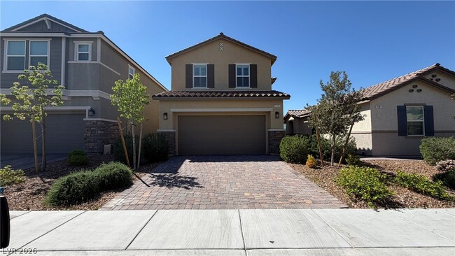 Building Photo - 2283 Teatro Ave