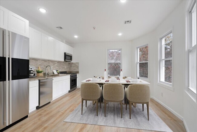 Photo - 815 S 12th St Unit 2