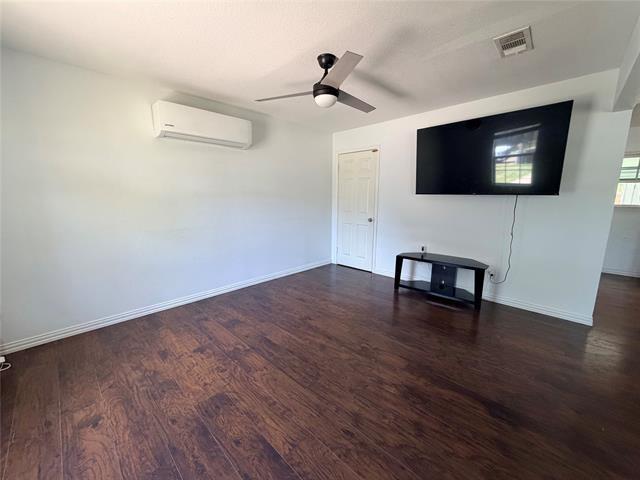 Photo - 1109 Leyenda Dr