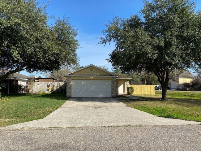 Building Photo - 1106 Greencroft St Rental