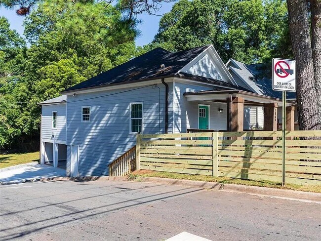 Photo - 1569 Jonesboro Rd SE
