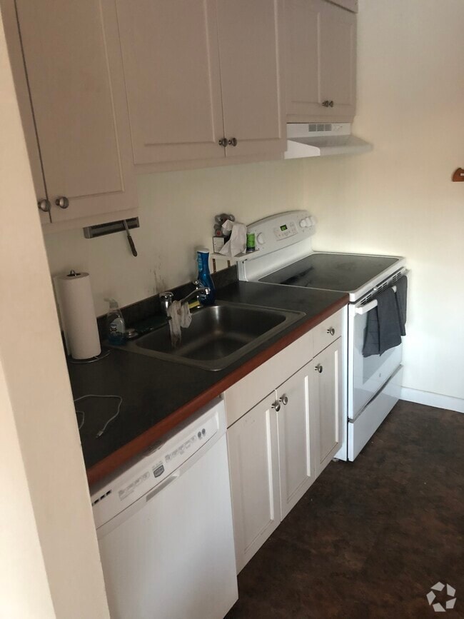 Building Photo - 41 Belknap St Unit 2 Rental