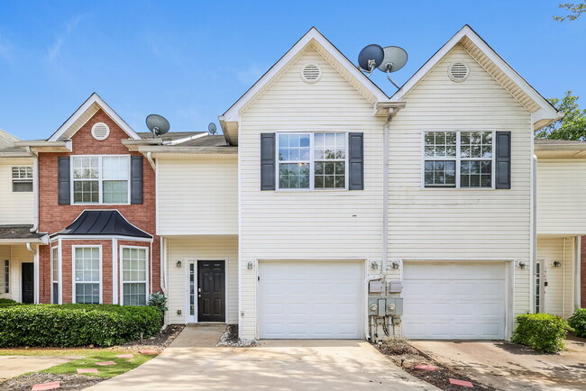 Building Photo - 1462 Riverrock Ct