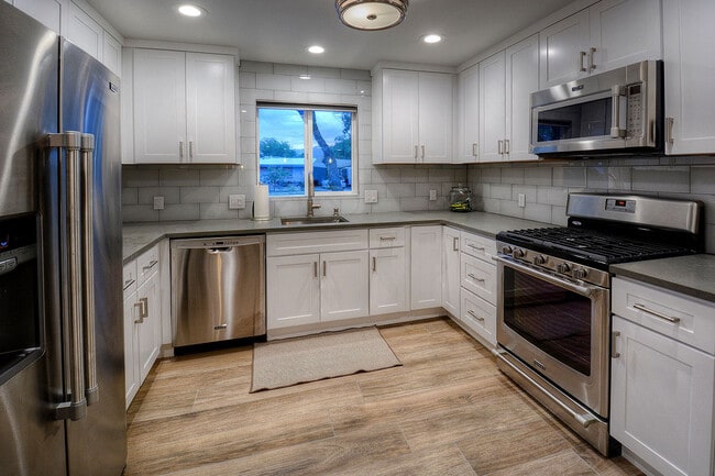 Photo - PRELEASE FOR AUGUST 2026 - Gorgeous Brick ...